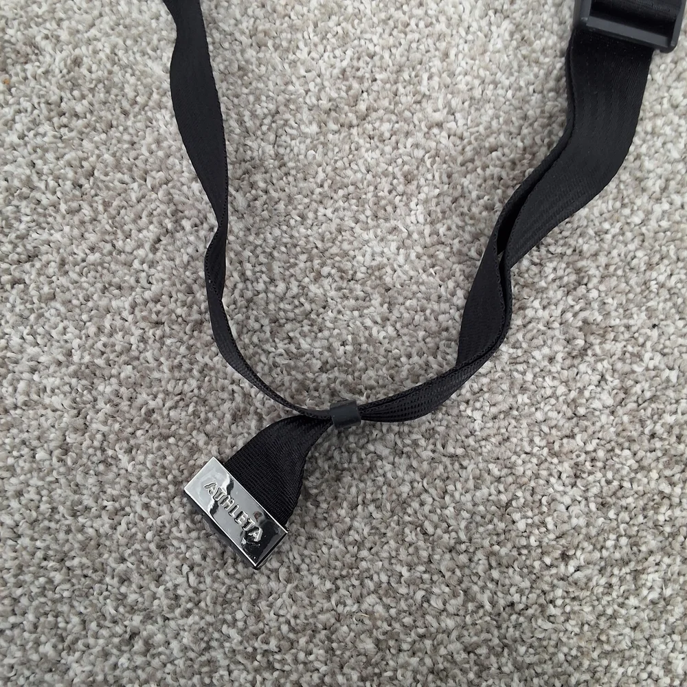 Athleta Excursion Black Convertible Fanny Pack - Picture 8 of 8